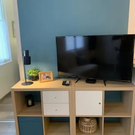 Etape Saumuroise En Centre-ville Apartman *