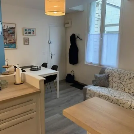 Apartament Etape Saumuroise En Centre-ville