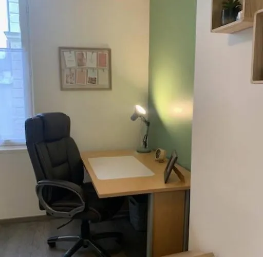 Etape Saumuroise En Centre-ville شقة